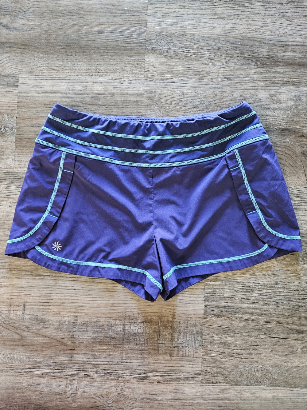 Athleta Stability Lavender Purple Running Shorts